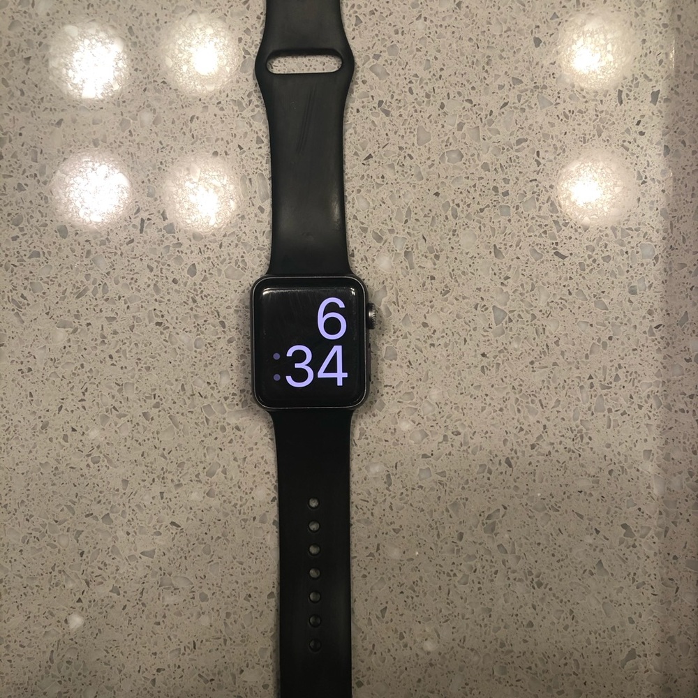 Apple Watch Series 3 w/GPS 38mm
